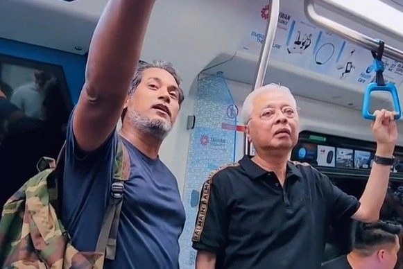 沙比里與凱里不戴口罩搭MRT　網批Rapid KL雙標：為何VVIP可不戴？