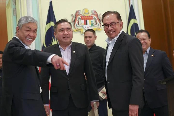 【獨家】邀請安華及19個盟黨領袖出席大會　巫統要展示團結政府強大不會輕易倒台