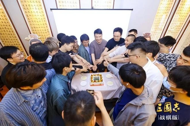 這一場三國遊戲的比賽，圓了我重回鼓角爭鳴年代的美夢