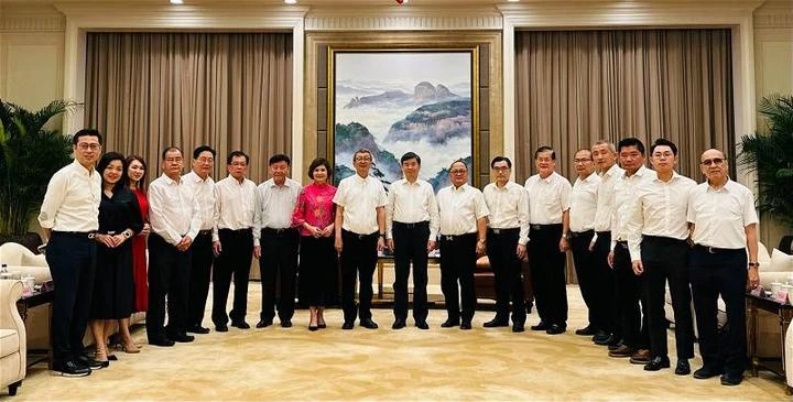 林福山率福聯會代表與中國福建省委書記周祖翼交流