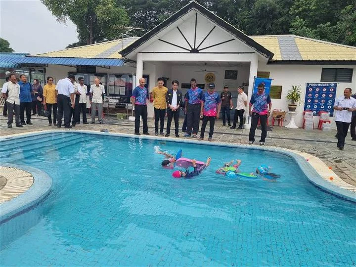大馬每年逾500兒童溺斃　阿當阿里：從小學游泳提高水中安全性