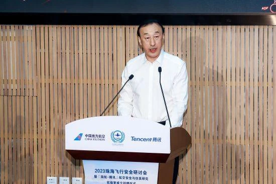 南航-騰訊聯合發布自研全動飛行模擬機視景系統