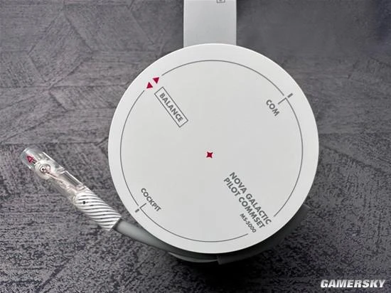 太空漫遊！《星空》限量版XBOX手柄/耳機開箱圖賞