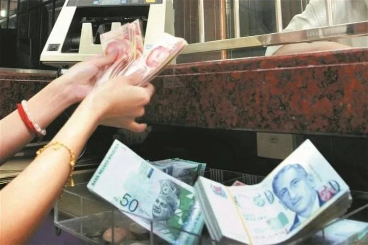 再創新低！令吉兌新元報3.4658