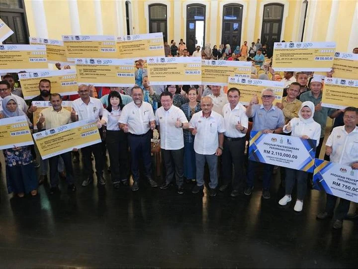 倪可敏為檳捎來超過2億「大紅包」　興建千間人民組屋