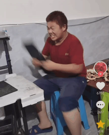 被人嘲笑的現實版鳴人，逆襲成了火影