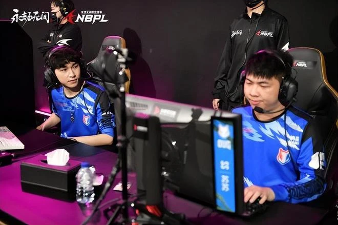 今天採訪的事情我男朋友不知道吧