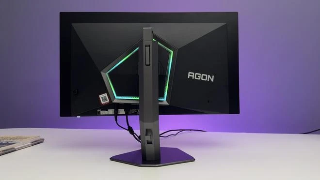 愛攻AG276QZD顯示器評測:高端電競的新選擇