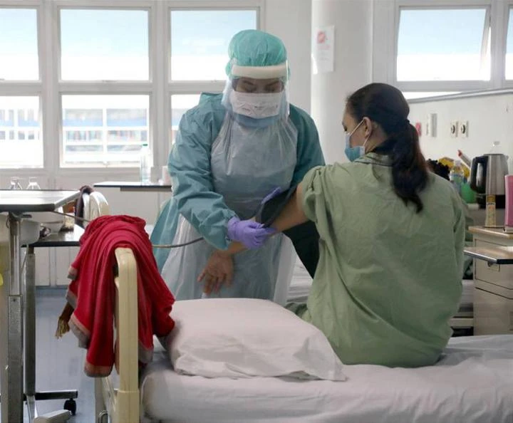 扎麗哈：新冠確診隔離期從7天減至5天