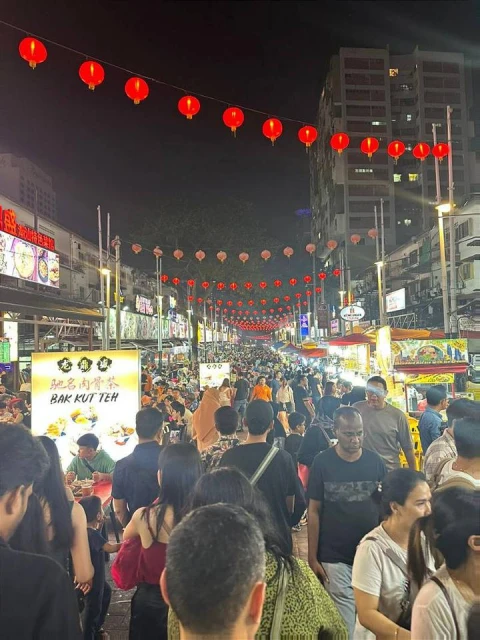 7月1日起正式夜間封路　阿羅街打造成步行美食街