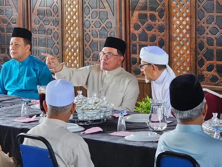 駁斥任相後伊斯蘭教失去地位　安華：恢復人民宗教學校撥款