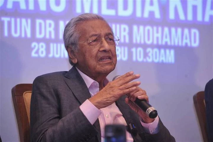 馬哈迪：馬來人執政華人才能繁榮　大馬依然是「馬來國家」