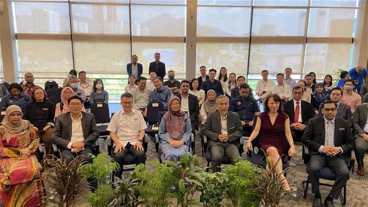 為未來疫情綢繆　衛長盼與本地醫療設備公司合作