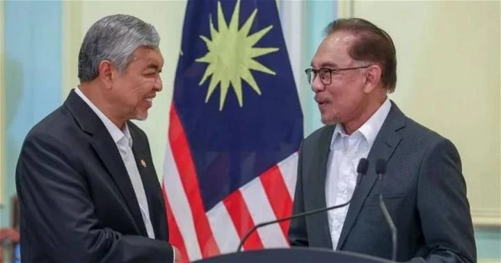 阿末扎希承諾　續與安華共同治理國家