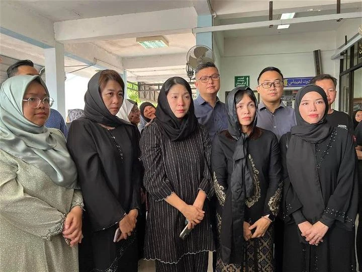 【沙拉胡丁逝世】首相南下弔唁慰問家屬　末沙布流下男兒淚