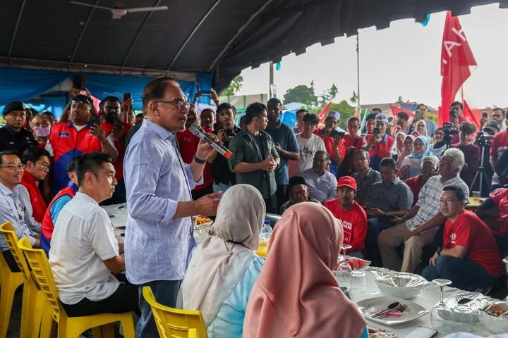 促慕尤丁涉貪案女婿不要逃跑　安華：若無辜應還自身清白