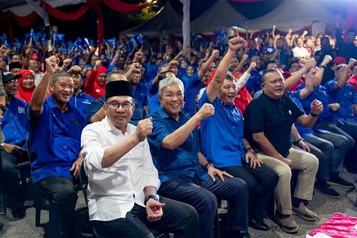 【ILHAM民調】6州選民僅42%滿意安華表現　華裔最滿意巫裔最不滿