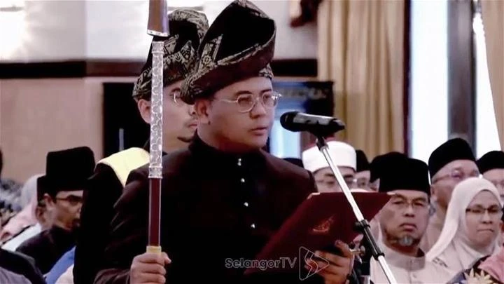 阿米魯丁宣誓　正式就任第17任雪州大臣