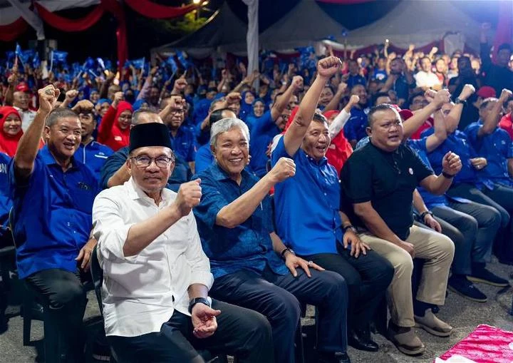 【柔雙補選】正副首相化身超級助選員　提名日前夕南下助陣