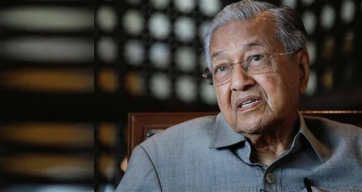  因《馬來人宣言》　警方再次傳召敦馬錄供