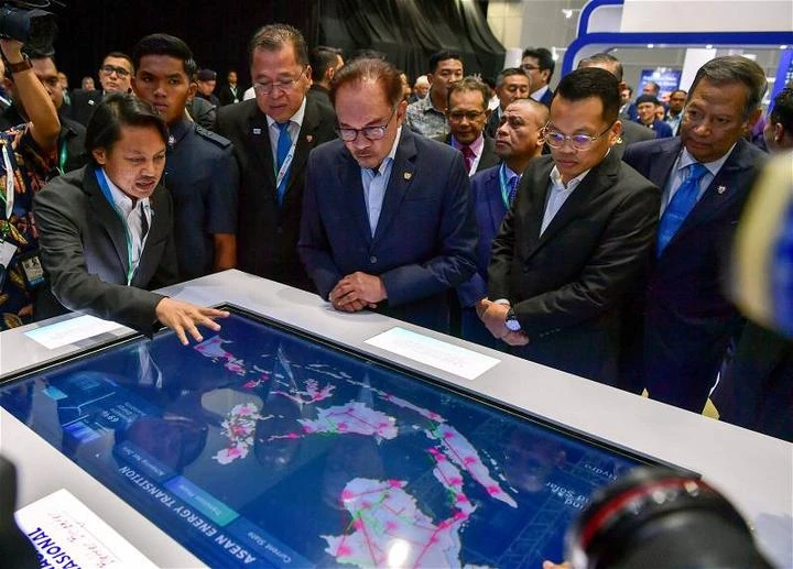 撥款2億能源轉型種子資金　安華：政府建築將節能改造