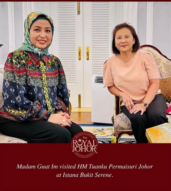 柔蘇丹後與華裔同學友誼長存　鼓勵各族友好成終生好友