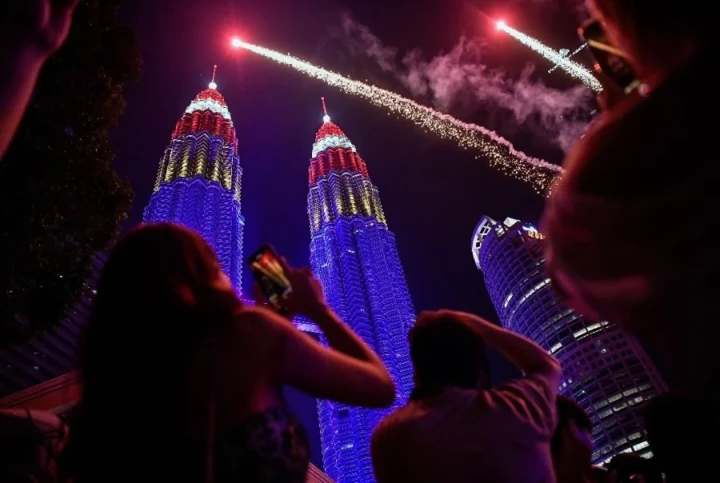 大馬各族同胞參與國慶倒數　現場熱血沸騰高喊「Merdeka」