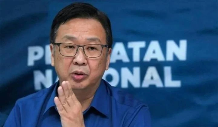 劉華才質問安華:阿末扎希為什麼會被釋放?