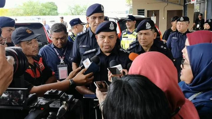 內長保鑣粗暴對待媒體　阿育甘：警方未接投報但會調查