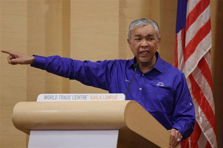 巫統與行動黨關係無需討論 阿末扎希:沒必要進行公投