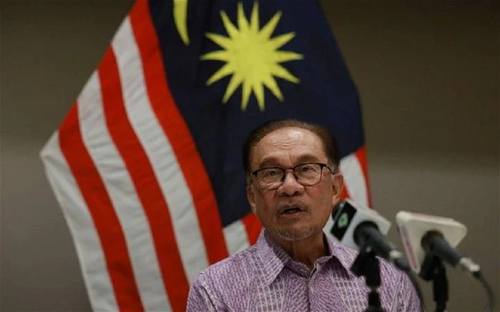 安華指示減繁文縟節加快審批　以親商環境迎接全球公司進駐