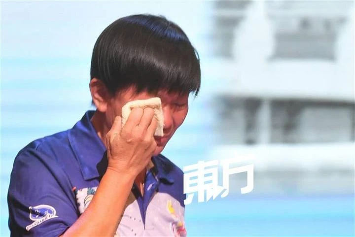 300人出席緬懷吳建成校長　昔日戰友憶起當年情泣不成聲