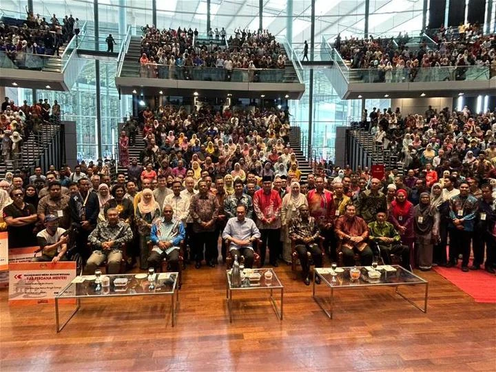 首相活動出席者提早1小時到場　安華：這麼早來做什麼？