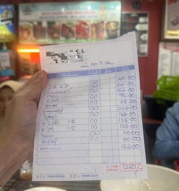 新山路旁小店用餐收費1260令吉　馬來歌手妻子控訴：4碗白飯竟要價40令吉