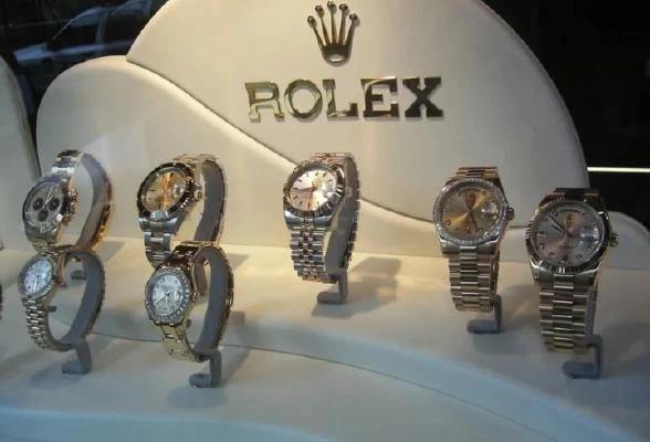 2枚勞力士手錶總值40萬　林立迎：為何警官有能力購買？