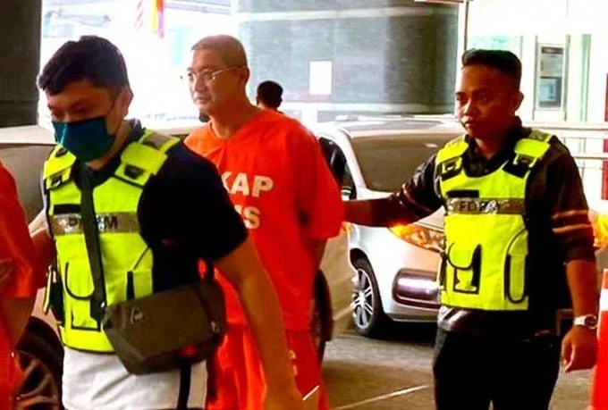 警再延扣吳煥華2天　妻兒獲準保外