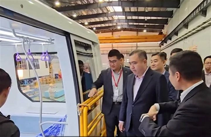 首套機場電車明年交付大馬　陸兆福冀機場公司解決合約問題