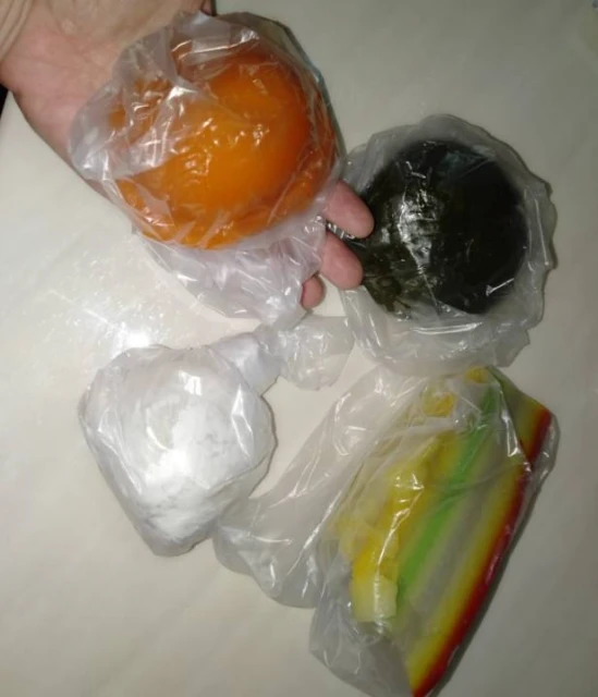 4塊糕點售價近10令吉　網民：新山食物比吉隆坡貴