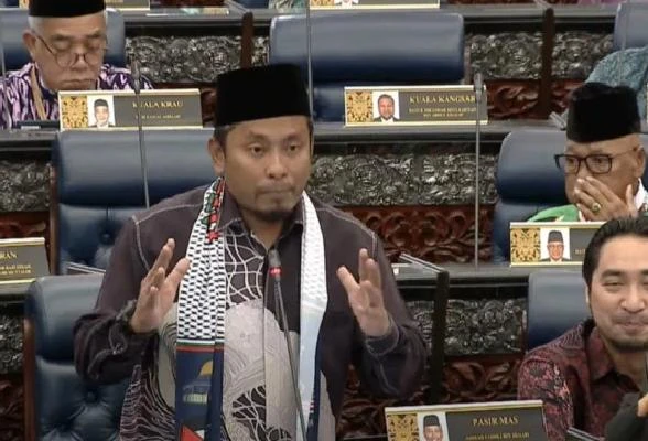 大馬絕不屈服於任何威脅　阿末法德里促安華公開受哪個國家威脅