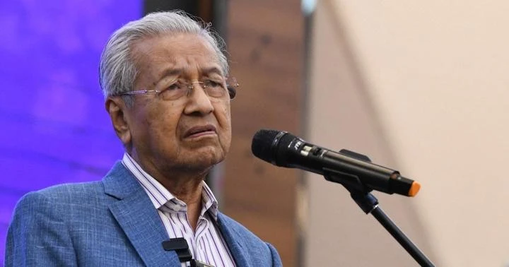 促政府重新將令吉美元掛鉤　敦馬提醒：馬幣兌美元或貶至5令吉