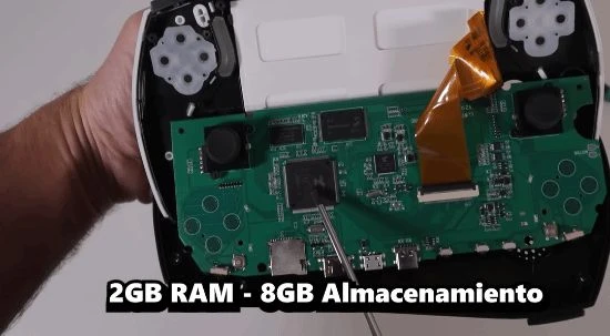 山寨PS掌機現身：玩遊戲無需串流 僅售270元