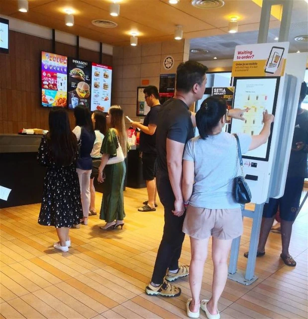 以巴衝突抵制潮新山麥當勞友族明顯減少　非穆斯林居多地區依舊人滿為患