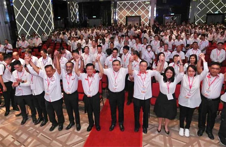 檳行動黨大會曹林互動冷淡？　陸兆福：冷的是空調