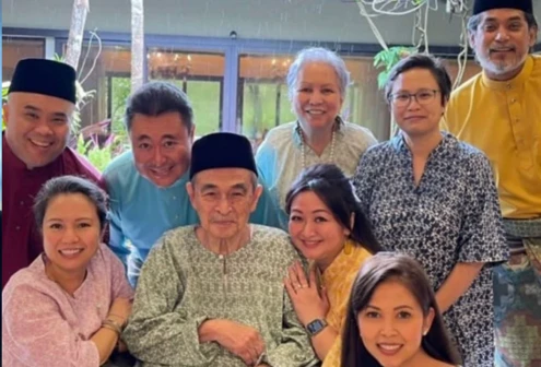 患失智症　前首相阿都拉迎84歲生日