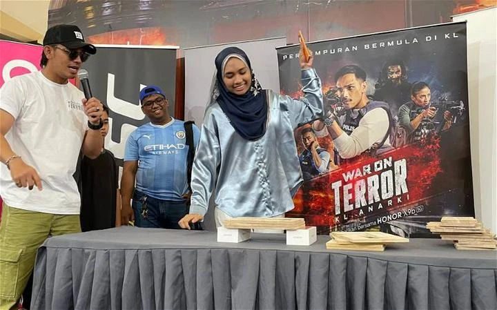 十面抗摔！榮耀X9b 5G化身「反恐特種部隊成員」震撼人群！