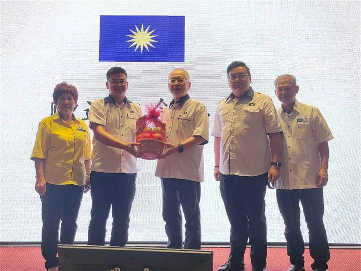 多一些配合，少一些勾心鬥角　魏家祥冀馬華從最低谷再攀高峰