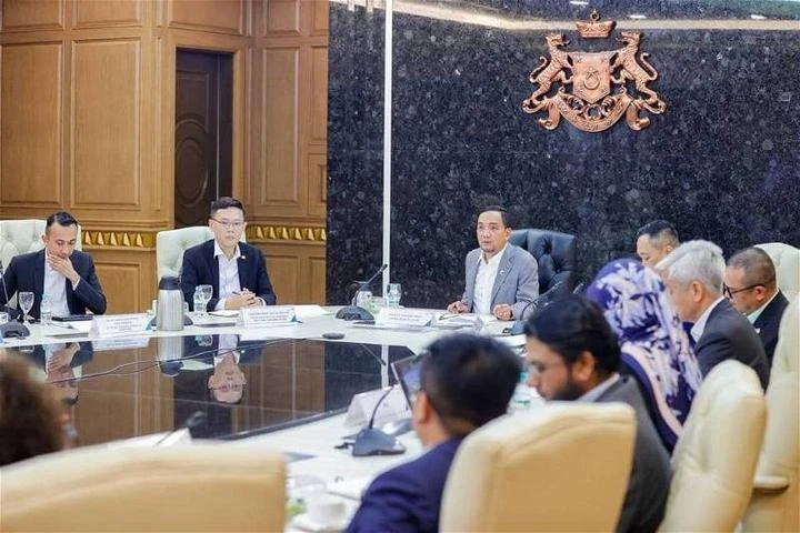 馬新兩國部長視頻會議　商討柔新經濟特區進展