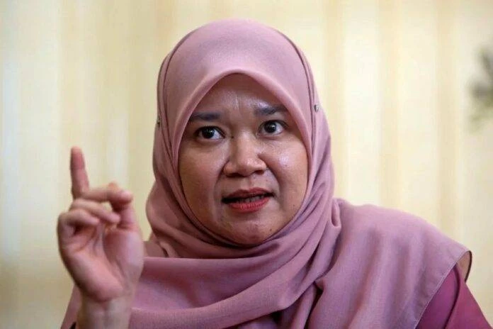 續推雙語教數理班　教長堅稱各校須遵守指南