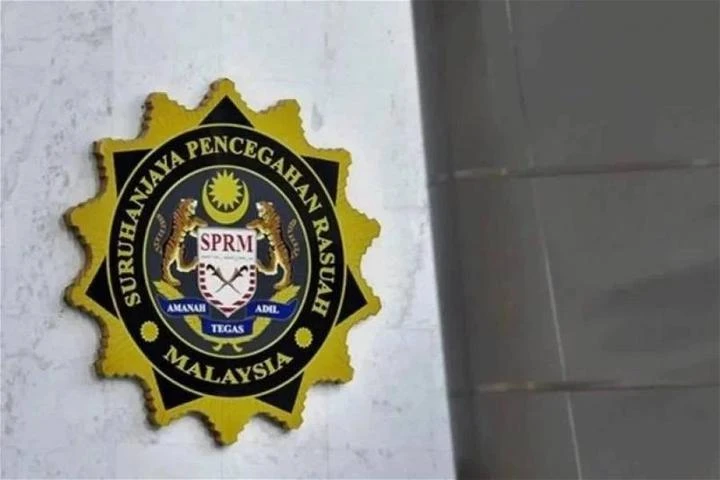 前朝政府被指濫用7億資金宣傳案 警方移交反貪會調查