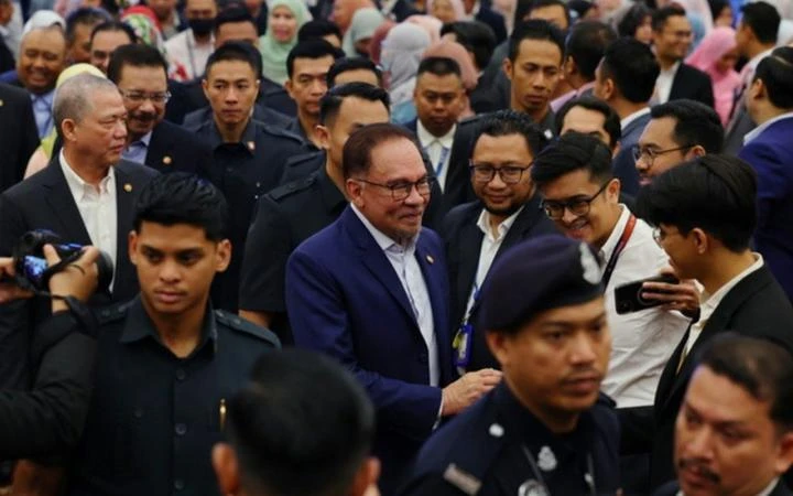 秘書長總監須呈月度報告　安華：掌握政府項目進展